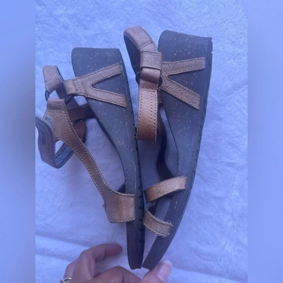 Teva Brown Women's Sandals - Picture 6 of 15